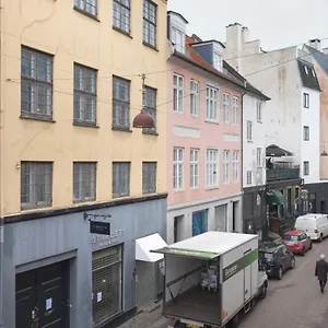 Lägenhet Cozy In Heart Of Near Stroget & Hojbro Plads, Köpenhamn